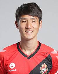 https://img.heibaitiyuz.com.cn/img/football/player/9646248183d3ccff3339134597a9bbd8.jpg